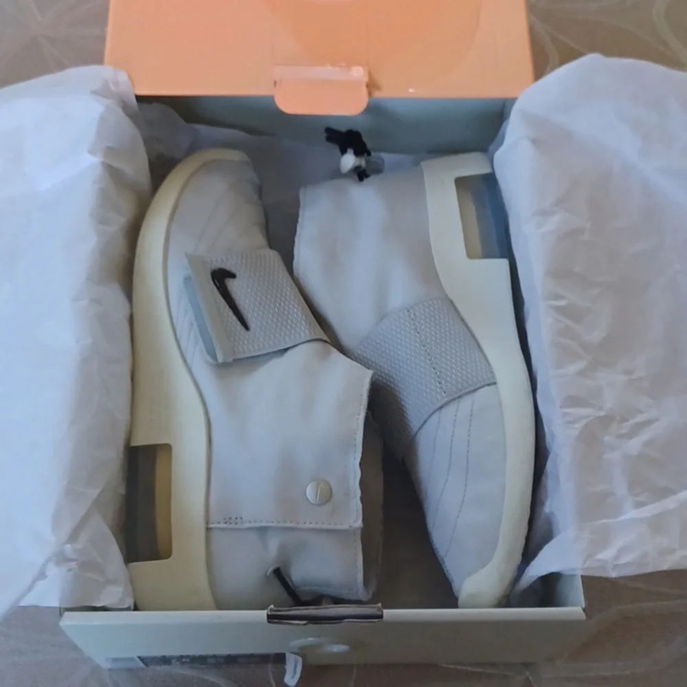 Unisex Nike Air, Fear of God, Mocs!